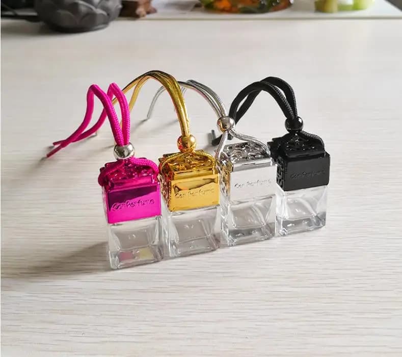 Vacuum Cube Auto Perfume Bottle Ornament Hanging Deodorant For Essential Oil Diffuser Vacuum Glass Bottle Pendant Ni34