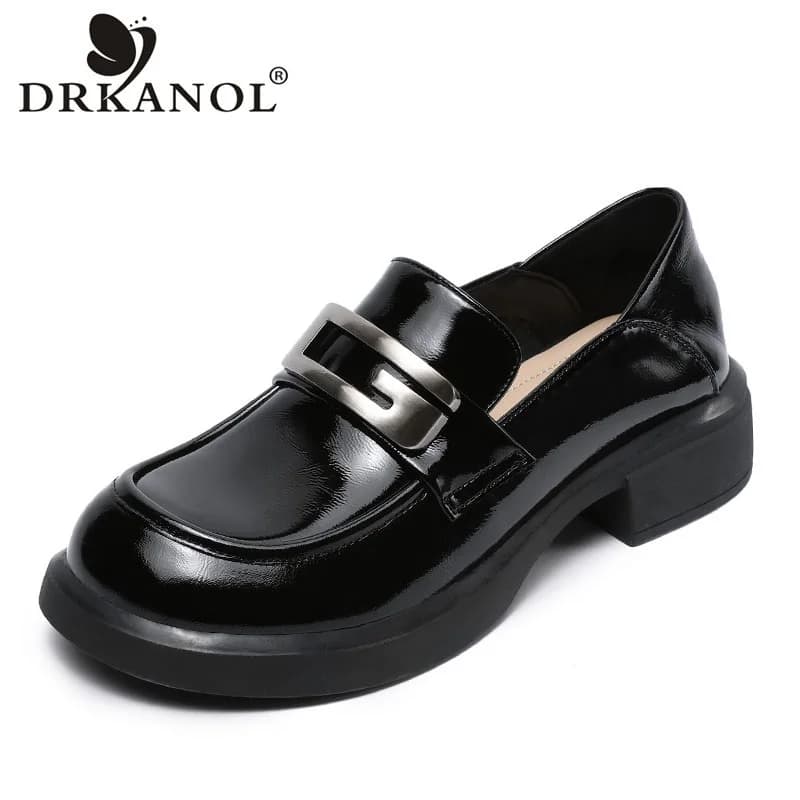 DRKANOL Moda Donna stile britannico Slip On Mocassini Pelle verniciata di mucca Punta tonda Tacco spesso in metallo Scarpe singole casual Calzature