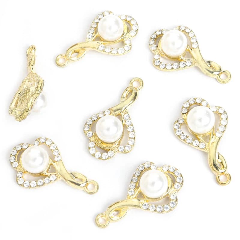 Set di 7 Pezzi per Fai da Te: Accessori per Capelli, Collane, Ciondoli, Accessori per Gioielli in Lega, Fiori di Perle, Chiusure a Moschettone, Fiori per Scarpe