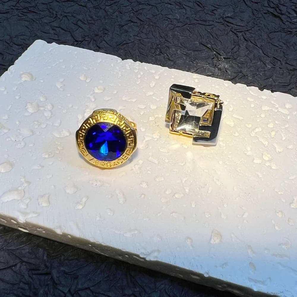 Anello vintage medievale a G, replica con diamanti, stile industriale avanzato, lusso discreto, moda di nicchia, tocco vintage