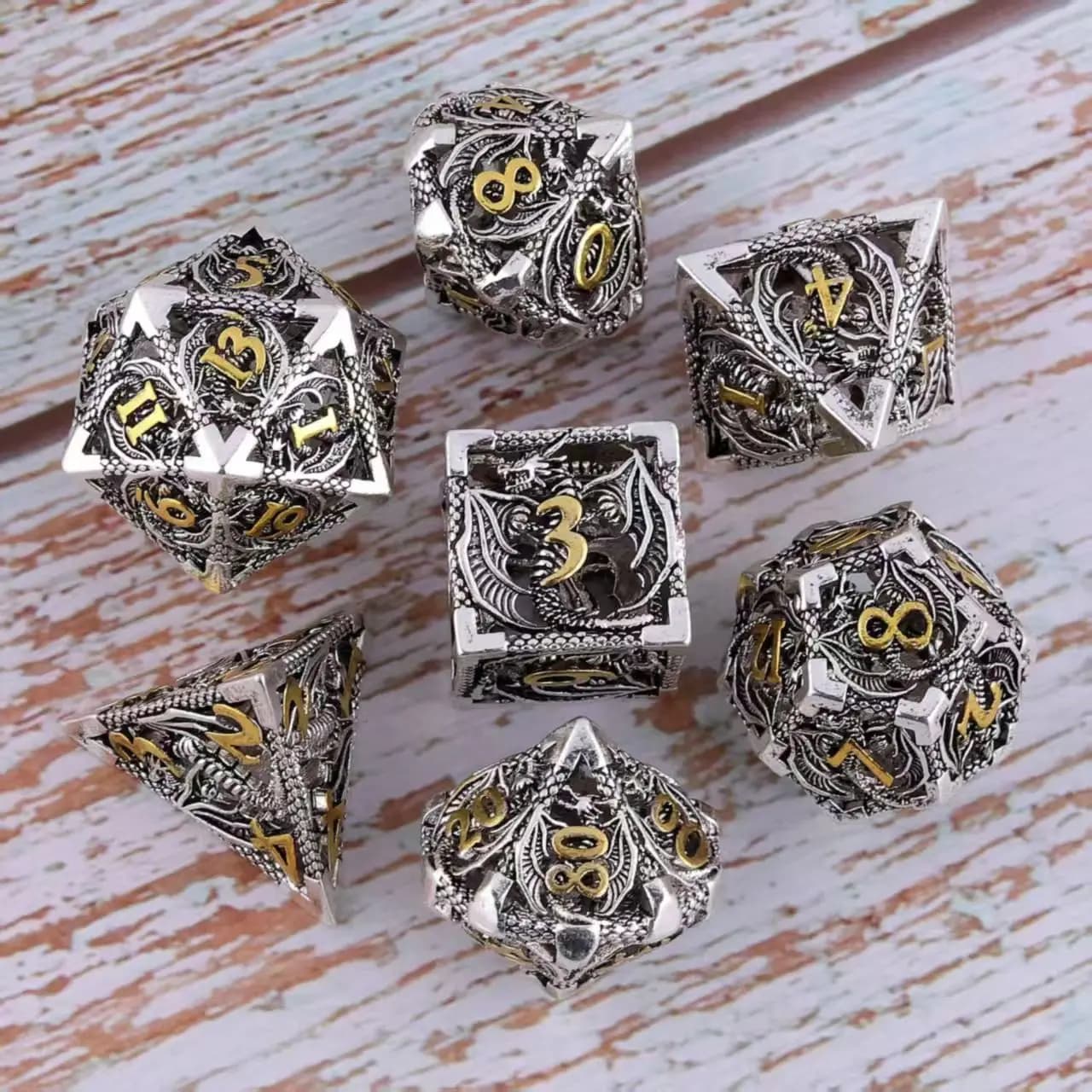 7x Set di dadi Hollow Dragon Edge Cube DND Set di dadi in metallo per Dungeon and Dragons D&D RPG Dadi poliedrici Set di dadi D e D D D6 D20