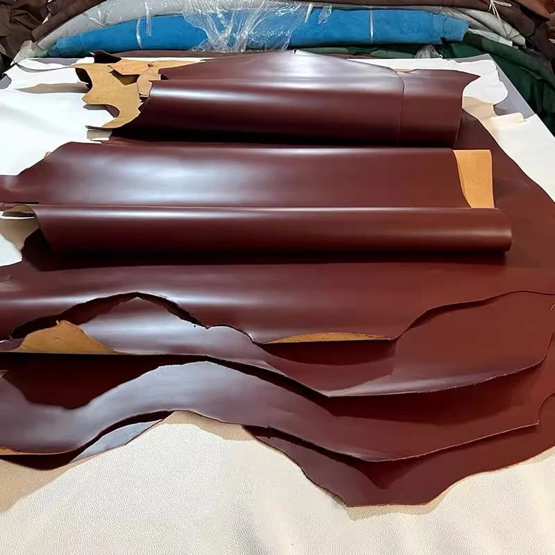 Tessuto in pelle di vacchetta con strato superiore in pelle di cera d'olio marrone rosso, pelle bovina fatta a mano, articoli in pelle fai da te, vera pelle, 2 mm, pelle a olio importata t