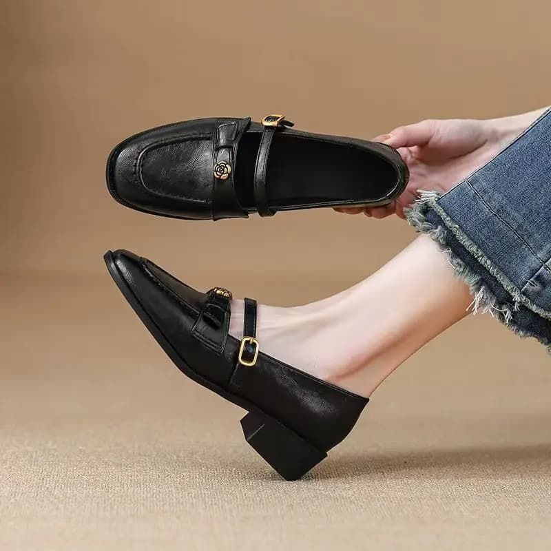 Scarpe Mary Jane da Donna in Pelle con Suola Piatta, Punta Quadrata, Antiscivolo e Chiusura a Fibbia