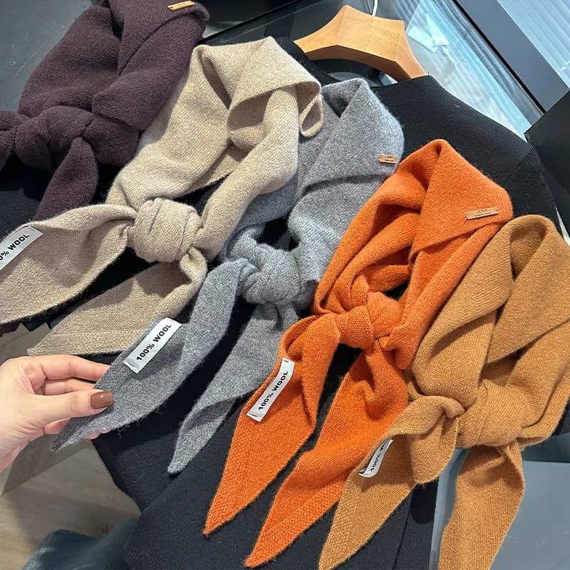 Sciarpa lavorata a maglia Donna 100% lana Sciarpe calde invernali Design in tinta unita brillante Scialle addensato Morbido collo di pashmina in cashmere 2023 NUOVO