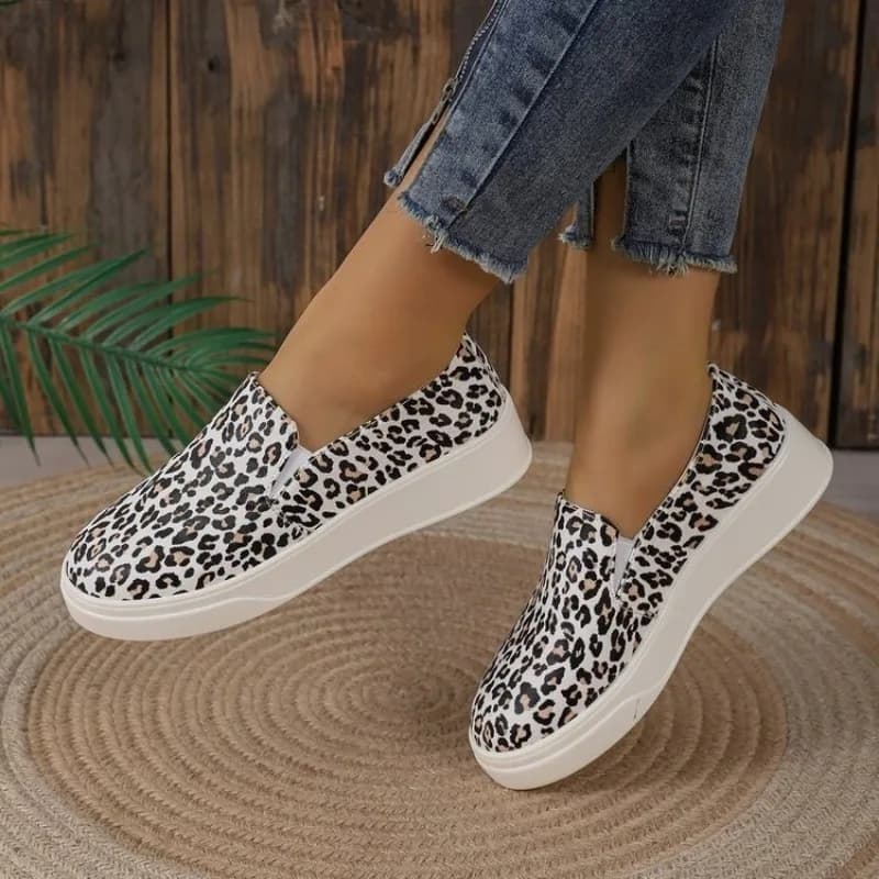 Sneakers slip-on con stampa leopardata alla moda da donna, mocassini casual con plateau e punta tonda, scarpe basse comode per camminare, calzature quotidiane da donna