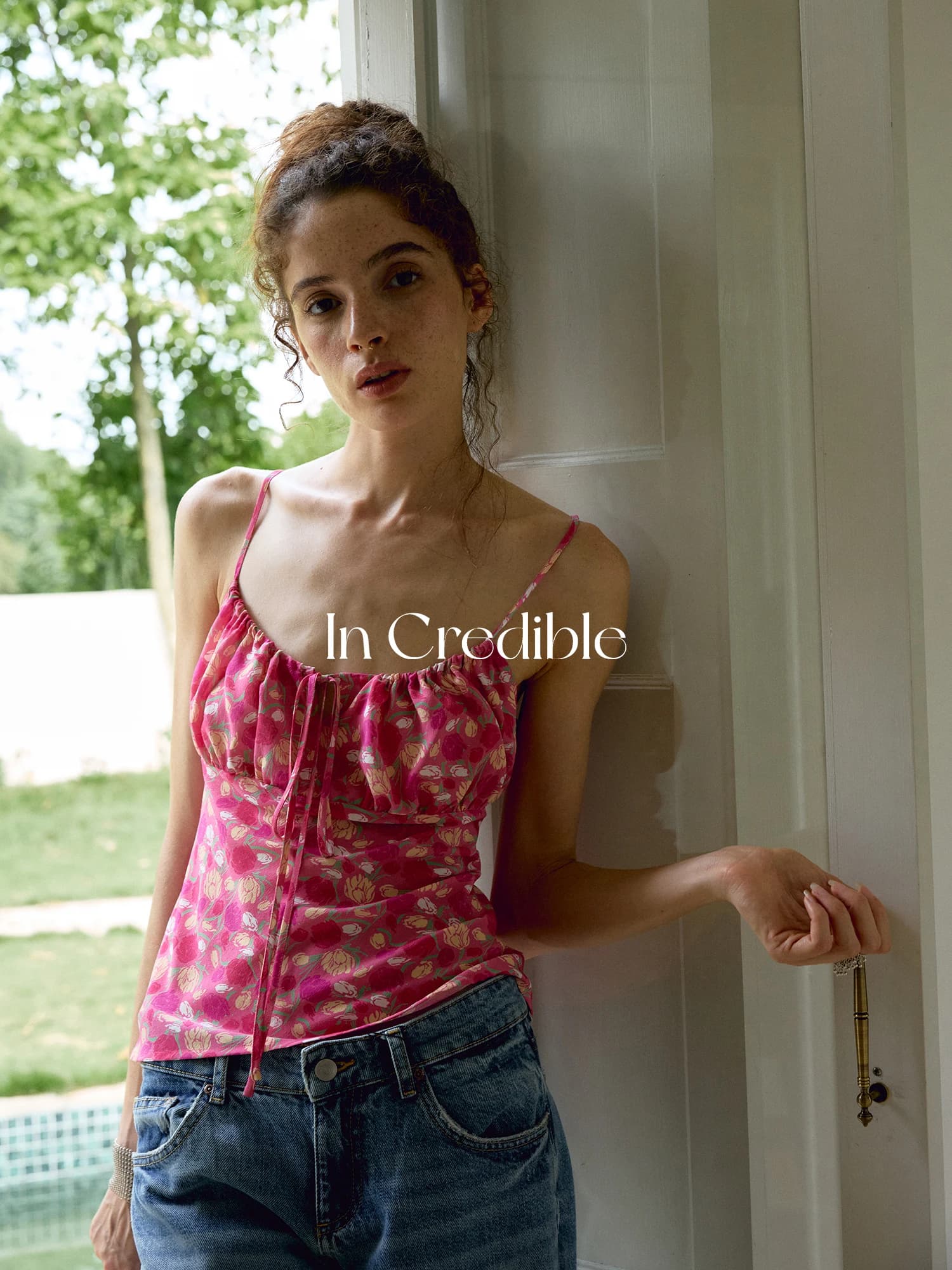 Top in Seta con Scollo all'Americana da Donna, Blusa in Seta per Sottoveste, Top in Seta Leggera con Laccetti per Vacanze Estive, Fantasia Floreale