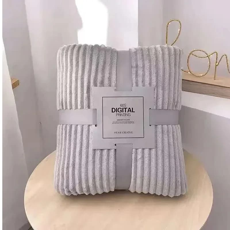 Coperta piccola per persona singola 70x100 cm Tinta unita Velluto corallo Peluche climatizzato Coperta tinta unita comoda e calda