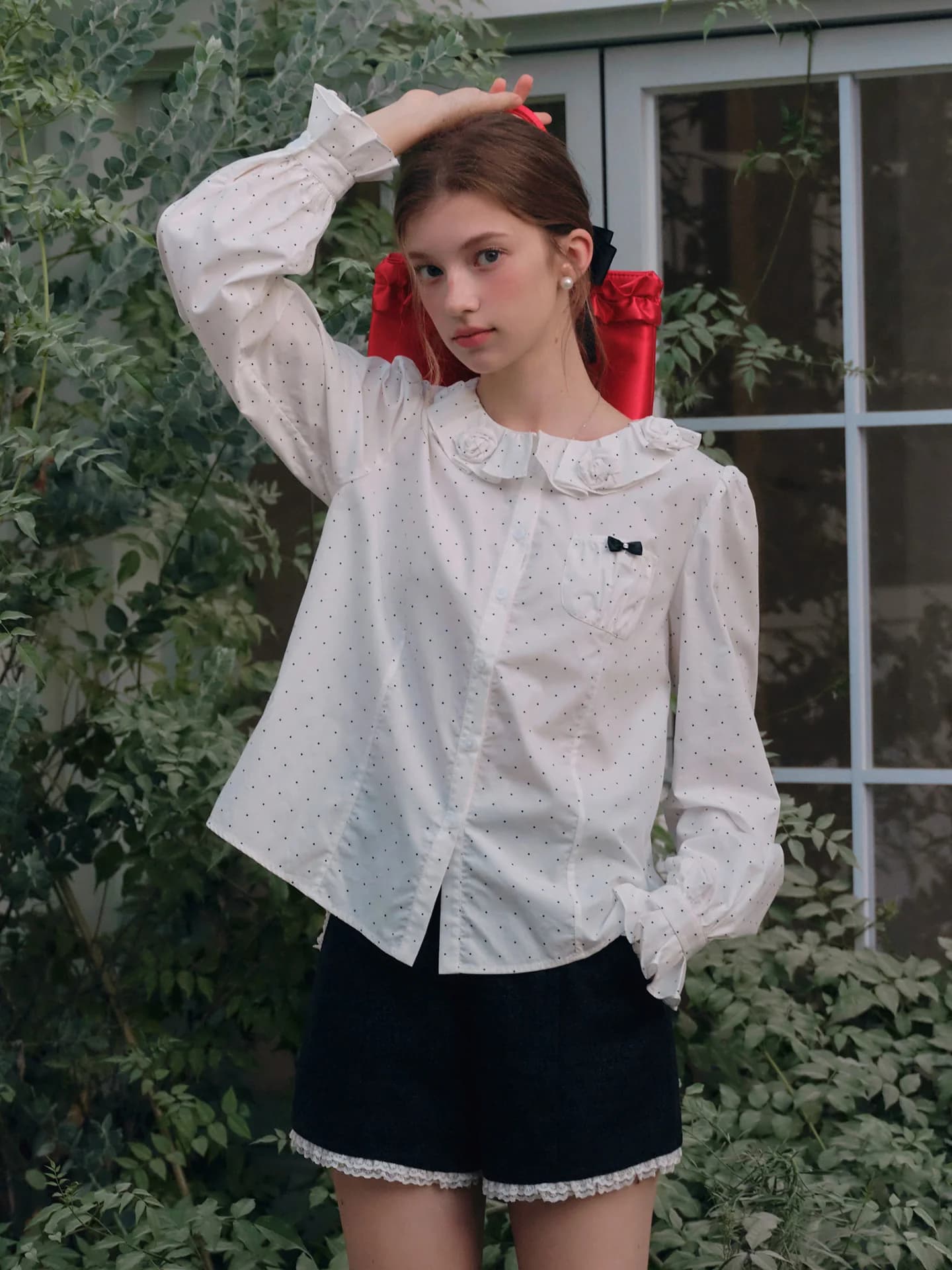 Camicia da donna a maniche lunghe con colletto floreale bianco primavera 2026, top con colletto a bambola a pois, stile casual, in misto cotone e lyocell