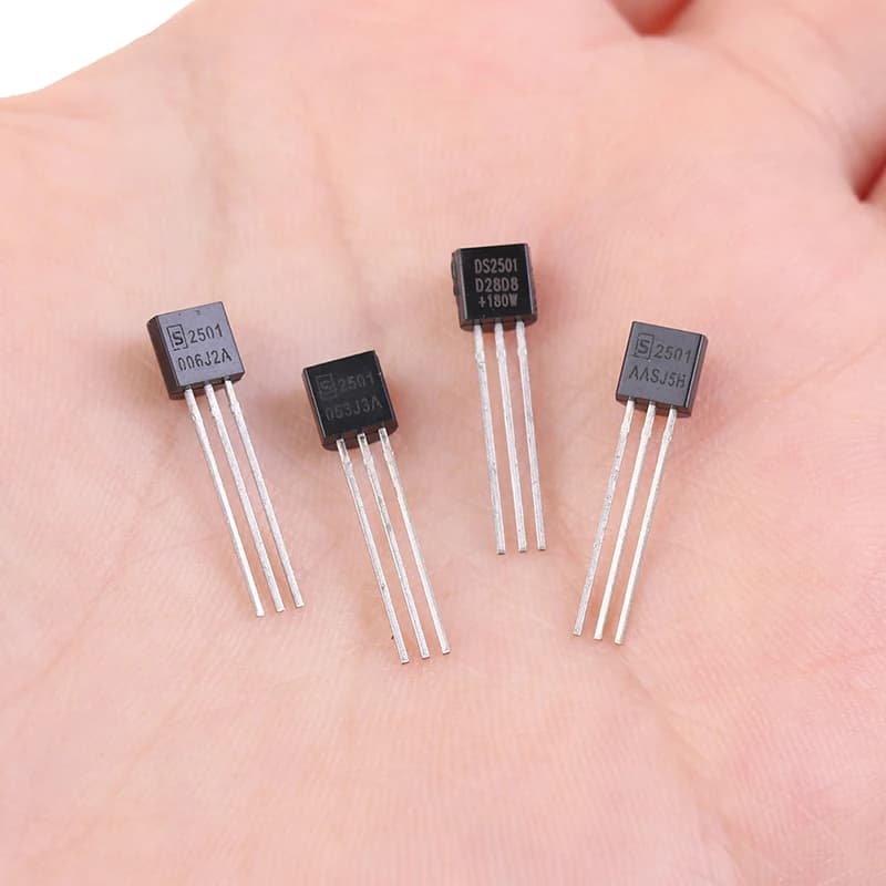 Nuovo 3PCS DS2501 90W 180W 240W 330W TO-92 Adattatore di Alimentazione per Notebook DELL Decoder Chip