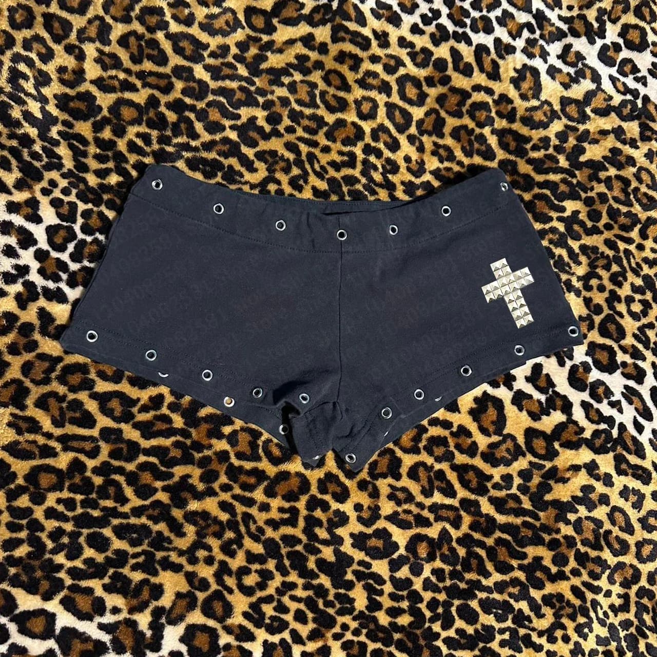 Shorts con stampa a croce, casual, alla moda, colore nero, Y2K, sexy, slim, versatili, a vita bassa, tinta unita, stile europeo e americano.