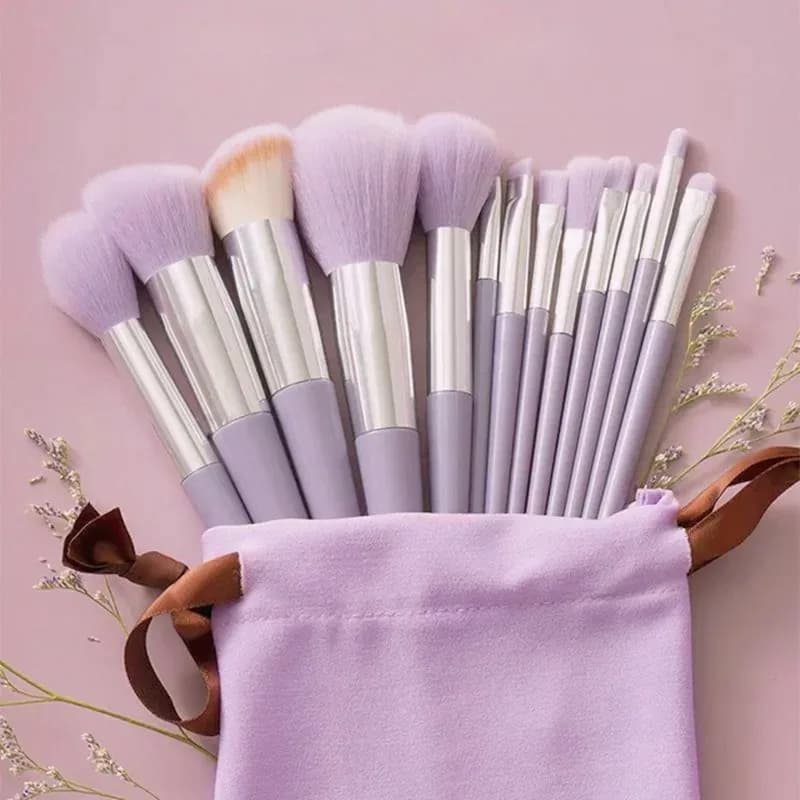 Set of Soft and Soft Makeup Brushes for Cosmetics, Fondotinta, Blush, Cypria, Umbrella, Kabuki Brush for Shading
