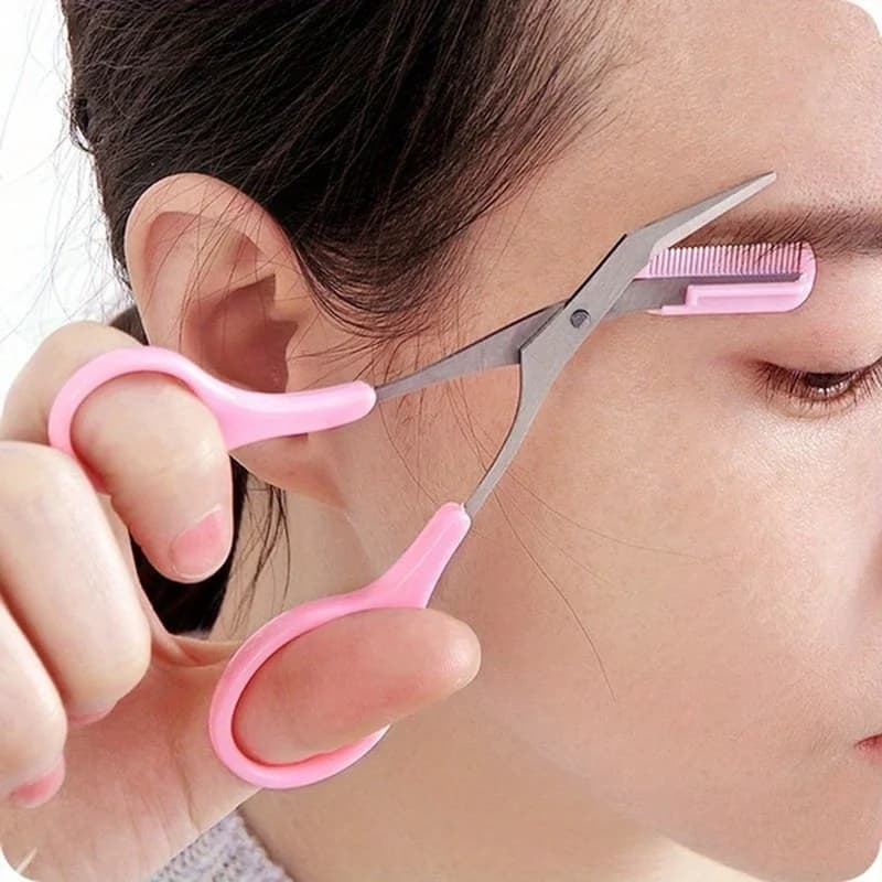 Scissors to cut stainless steel eyebrows with combs, safe makeup tool to cut eyebrows, precise creation of a perfect eyebrow shape