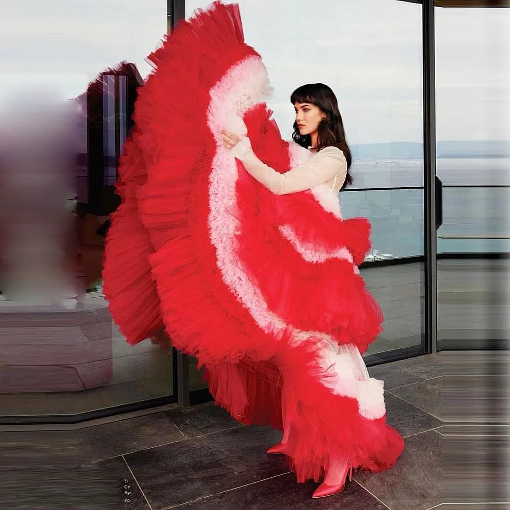 Splendido Abito da Sposa/Cerimonia in Tulle Senza Spalline con Balze a Strati, Elegante Abito da Compleanno in Tulle, Vestito Lungo per Feste e Occasioni Speciali