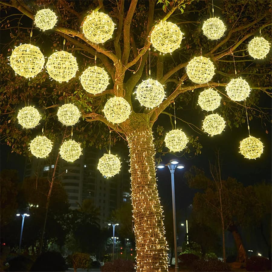Luci natalizie a LED in rattan con sfera per esterni 20CM 30CM Luci da giardino fatate Ghirlanda per feste Matrimonio Patio Albero Decorazioni stradali