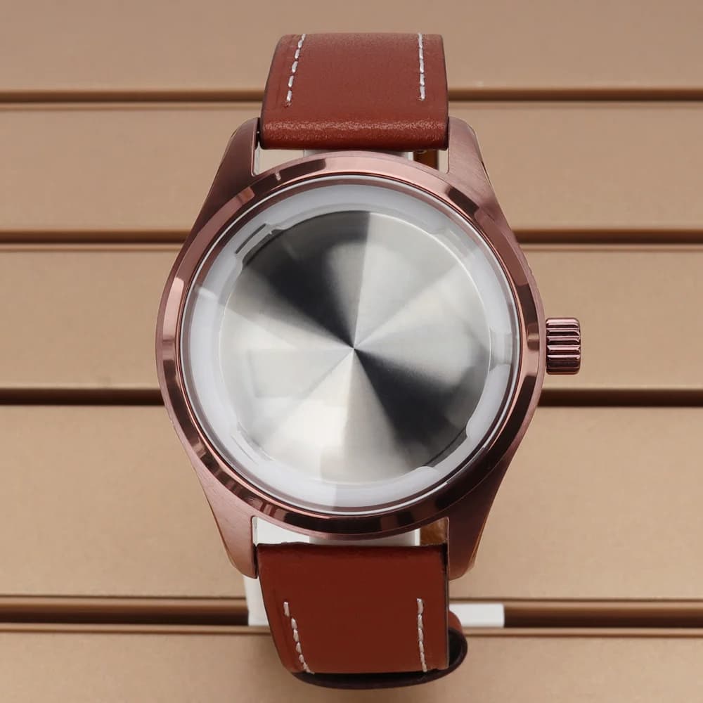 Cassa per orologio spazzolata da 40 mm, stile di tendenza, con fondello solido e cinturino in pelle, impermeabile, per movimenti Pilot Seiko NH35 NH36 NH38 NH34 4R36