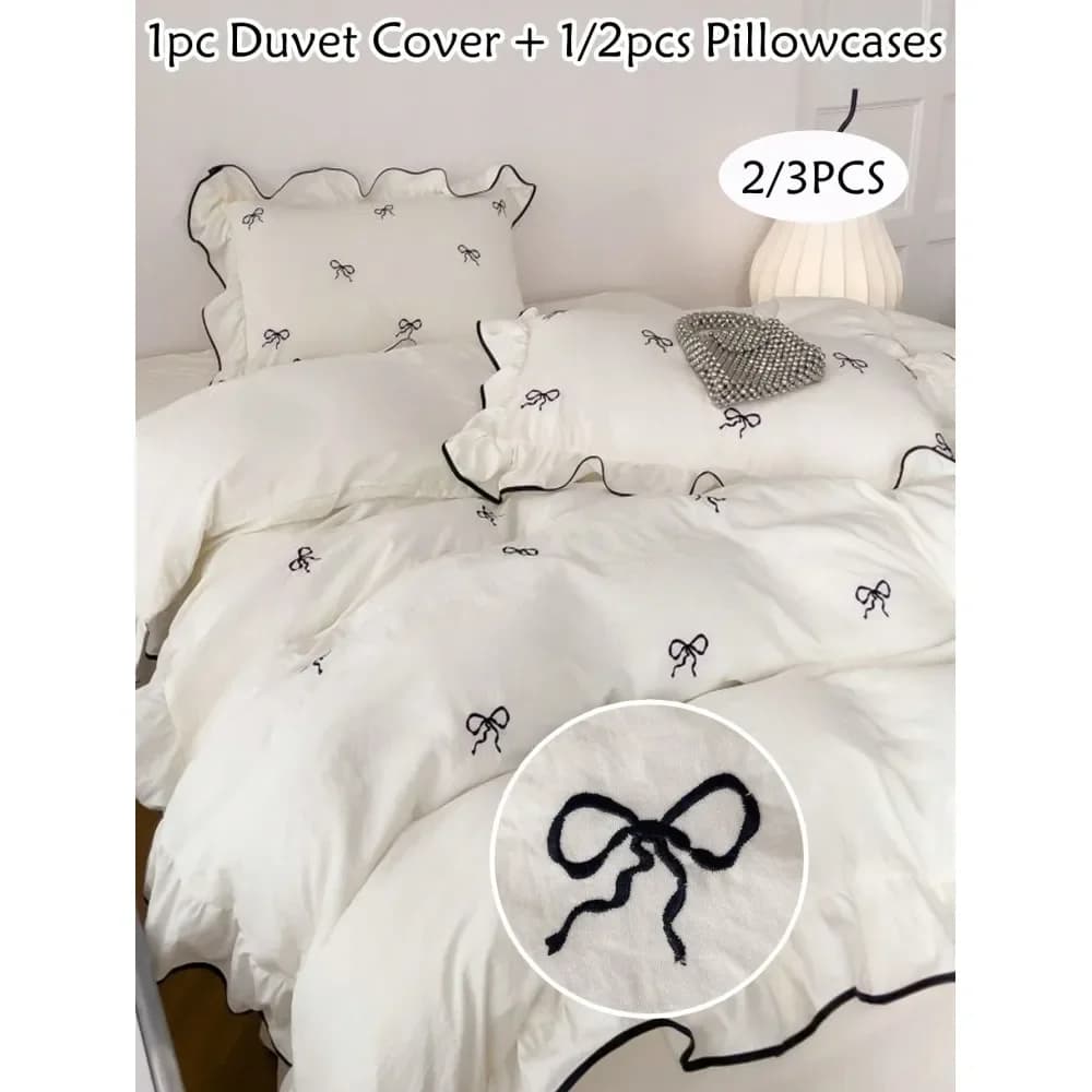 Bed Linen Set with White Butterfly Embroidery and Volant, Cover and Loyalty Soft and Breathable