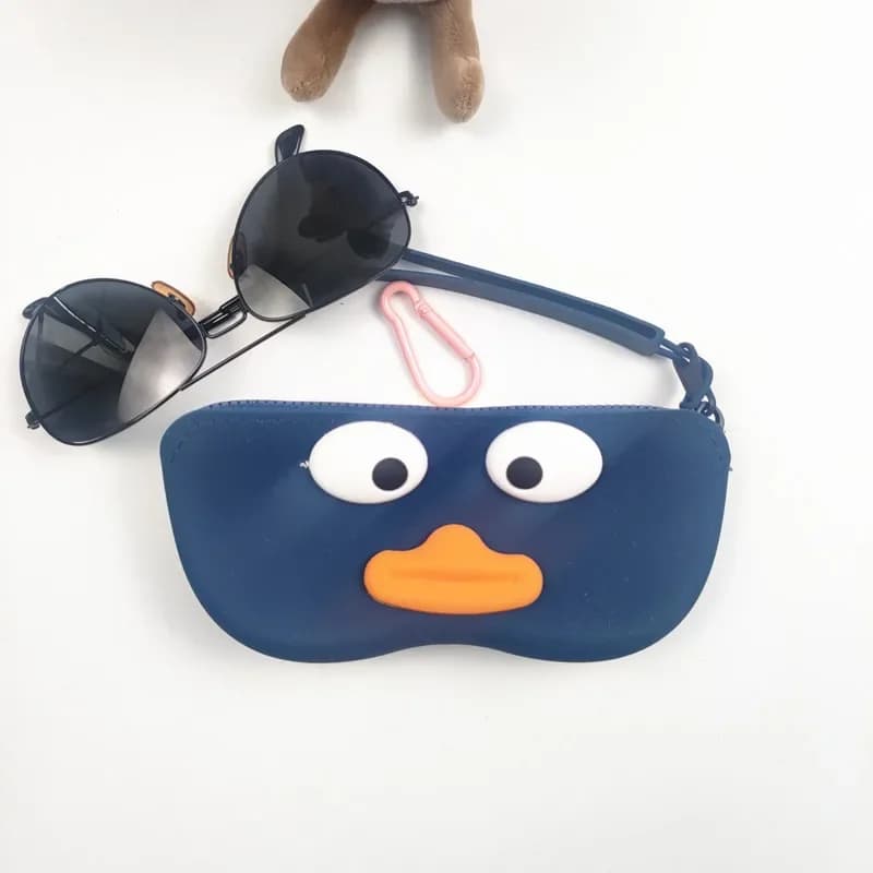 Portable Silicone Glass Case, Waterproof and Anti-shock, Easy to store, Fitted with Handle for Hanging, Ideal for Travel, Gift for Women B
