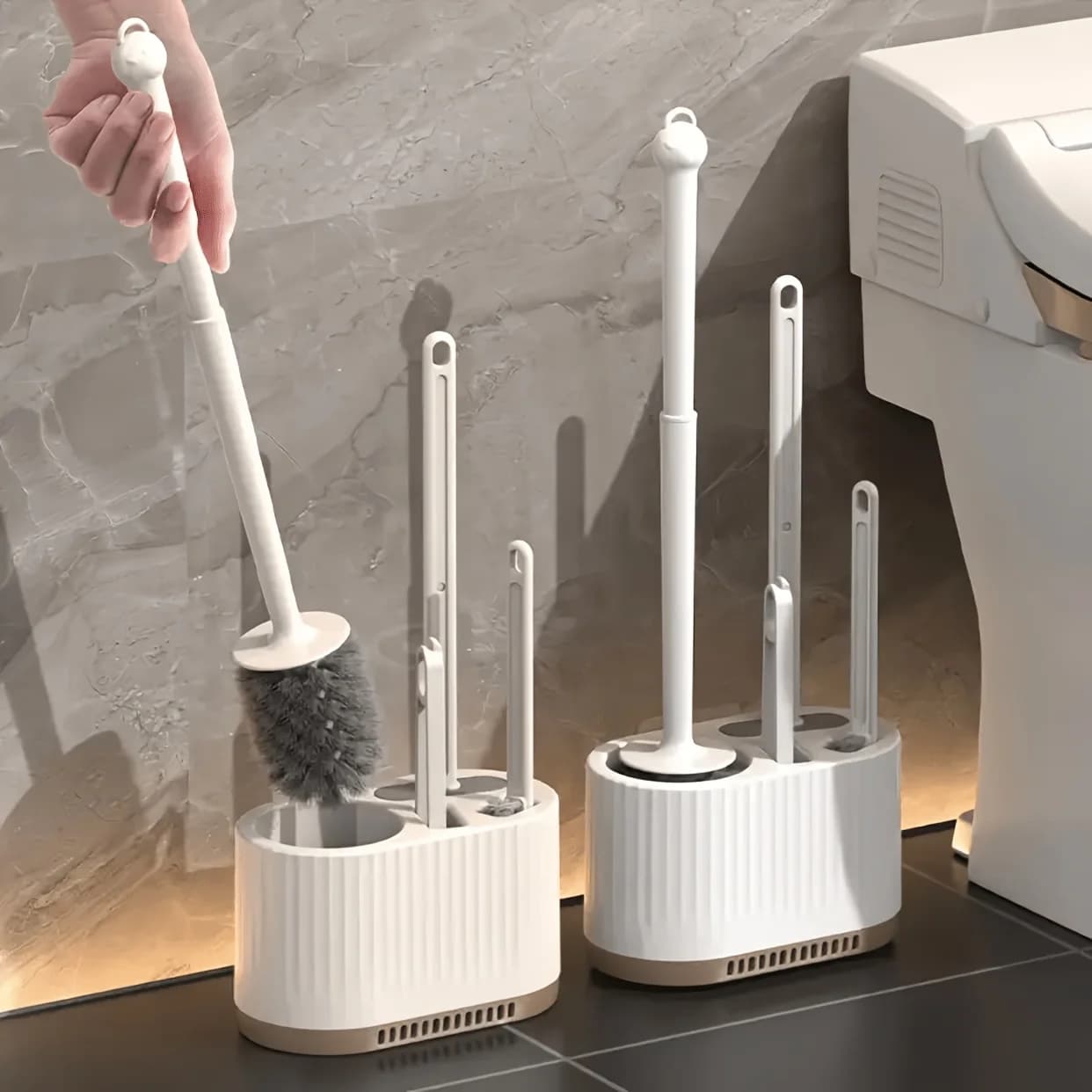 Set di 2 scopini per WC con supporto, spazzola versatile per la pulizia del WC, spazzola per la pulizia del WC con manico lungo da parete, strumenti autonomi per la pulizia del WC del bagno