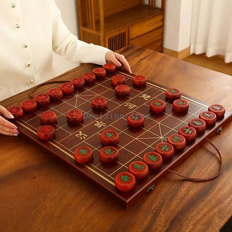 2024 set di scacchi regalo premium cinese disco per scacchi pieghevole deluxe scacchi portatile in sequoia oggetti da collezione di intrattenimento di alta qualità