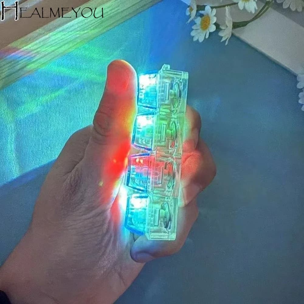 Divertente Ciondolo a Forma di Tasto in Cristallo, Asta Trasparente Luminosa, Portachiavi per Tastiera Meccanica, Design a 4 Tasti Luminosi