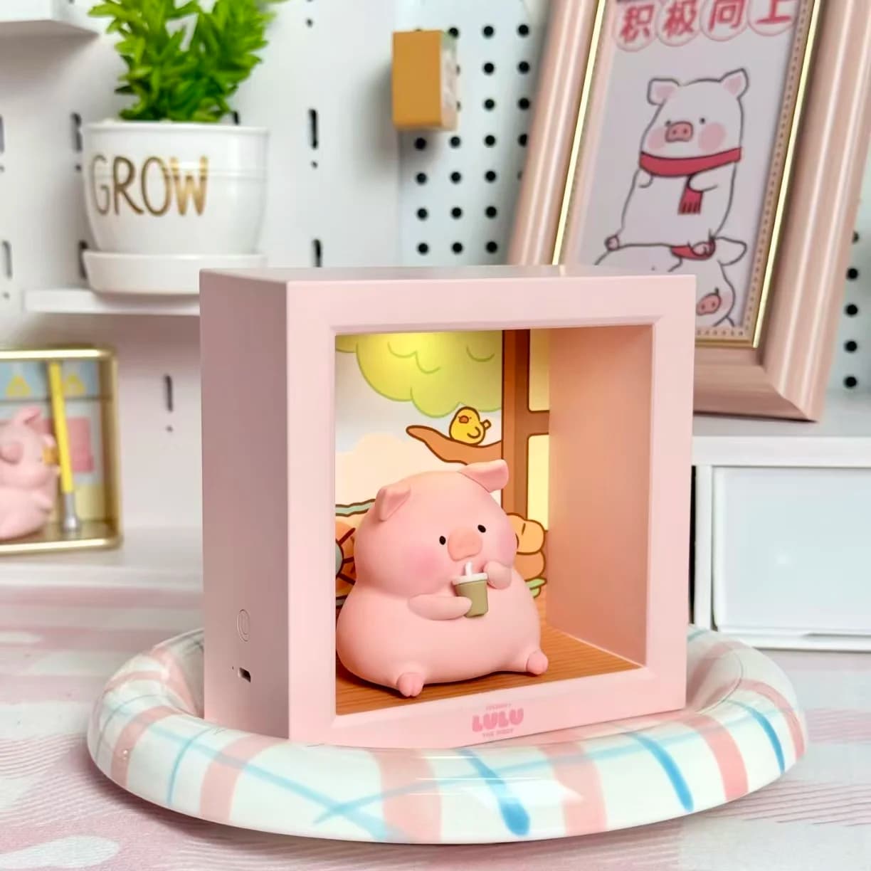 Lulu Pig Official Night Lamp for Fan, Kawaiii Carina LED Table Lamp, Atmosphere Light for Bedroom, Birthday Gift