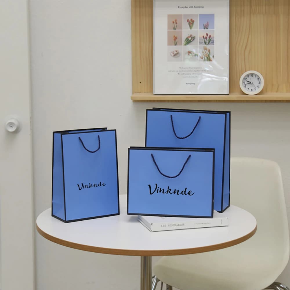 Borse per la spesa regalo di lusso con logo personalizzato con manici Imballaggio da viaggio per matrimoni Borsa per esposizione di fiori per candele per abbigliamento cosmetico al dettaglio