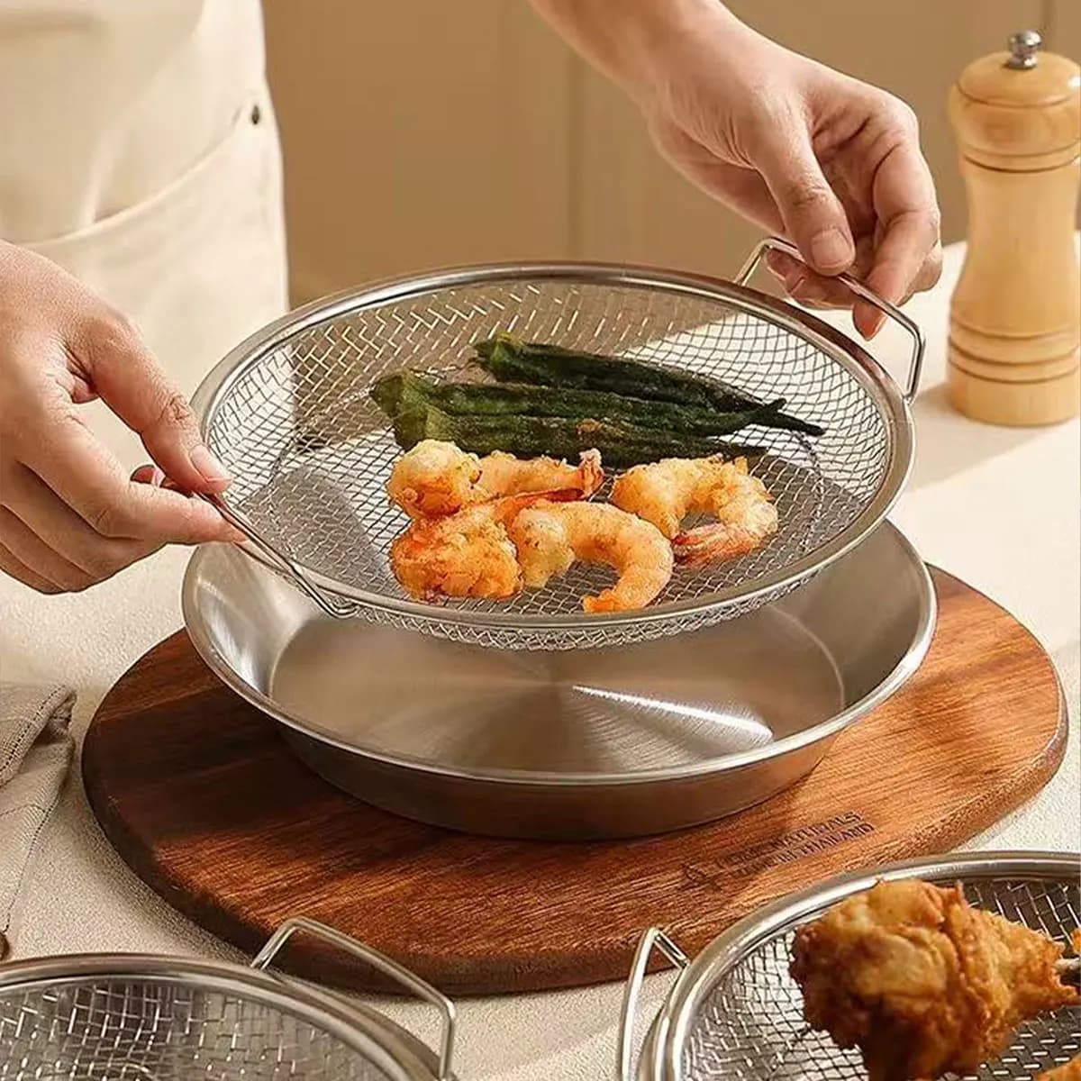 Thickened Stainless Steel Oil-Draining Net for Frying, Kitchen Oil Strainer Tray, Household Double-Handle Filter Net, Air Fryer Net Tray Set 2Pcs