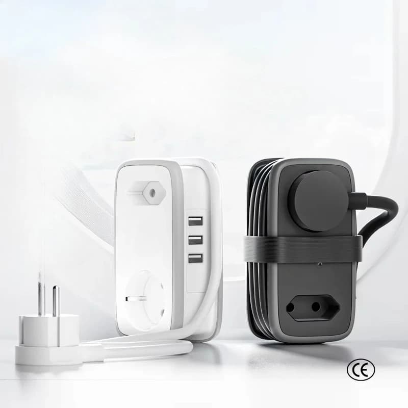 Multipresa con Spina EU, 2 Prese AC, 3 Porte USB e Cavo di Prolunga da 1,1M - Presa Intelligente 5-in-1 da Viaggio per Casa/Viaggio, Salva Spazio