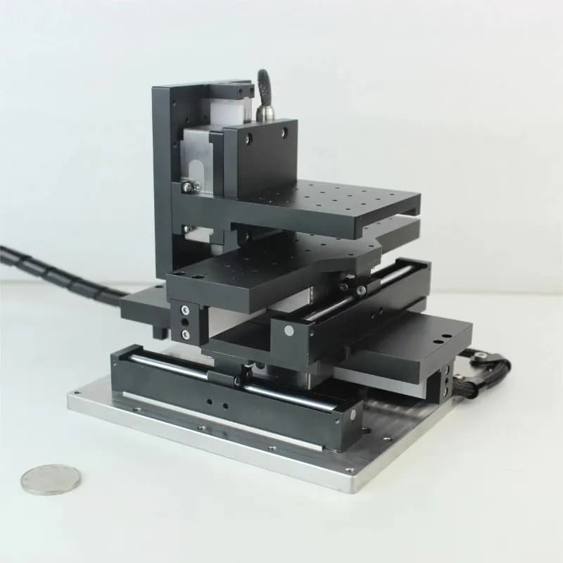 Motore Lineare Piezoelettrico XYZ a 3 Assi N31.XY100Z25E con Sensore PZT per Risoluzione Nano, Allineamento di Precisione, Microscopia e Nano-CT