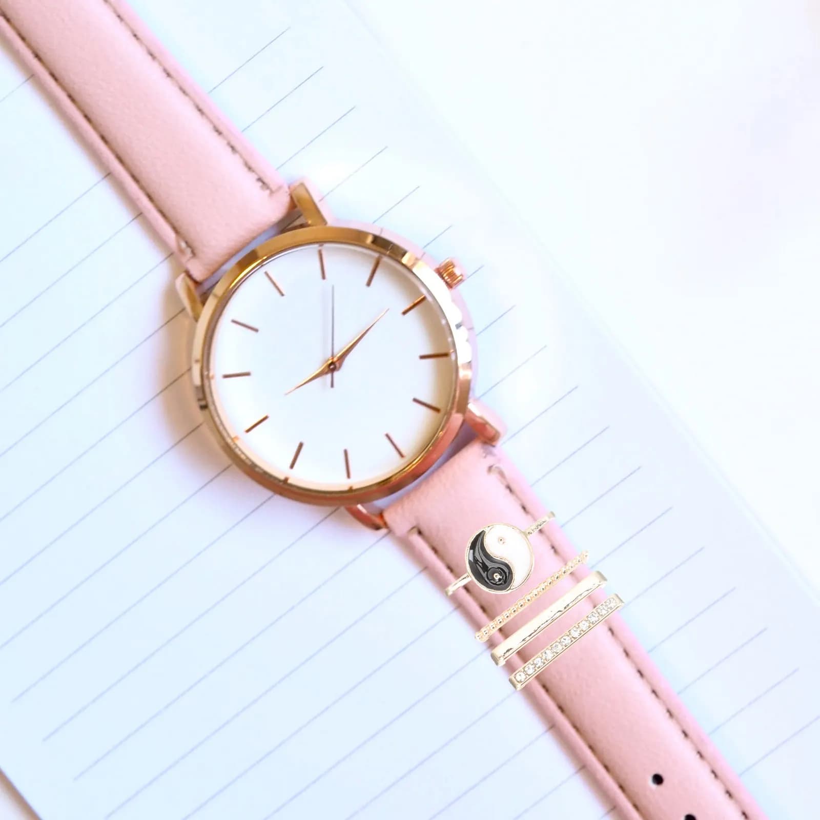Set di 1 Anello Decorativo Leggero e Confortevole in Lega con Strass per Cinturino Smartwatch, Personalizzabile