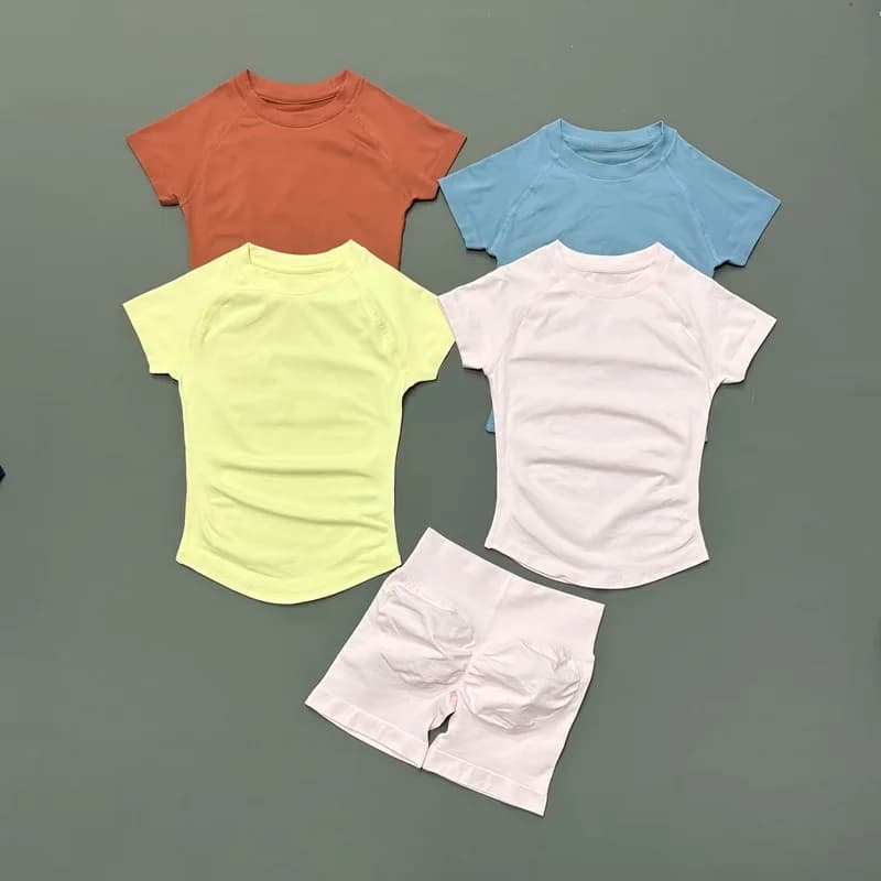 Set da Palestra HISTELLO 2 Pezzi, Top a Maniche Corte Senza Cuciture, Pantaloncini Modellanti con Effetto Push-Up, Controllo Pancia, Tuta da Yoga e Pilates per Donne