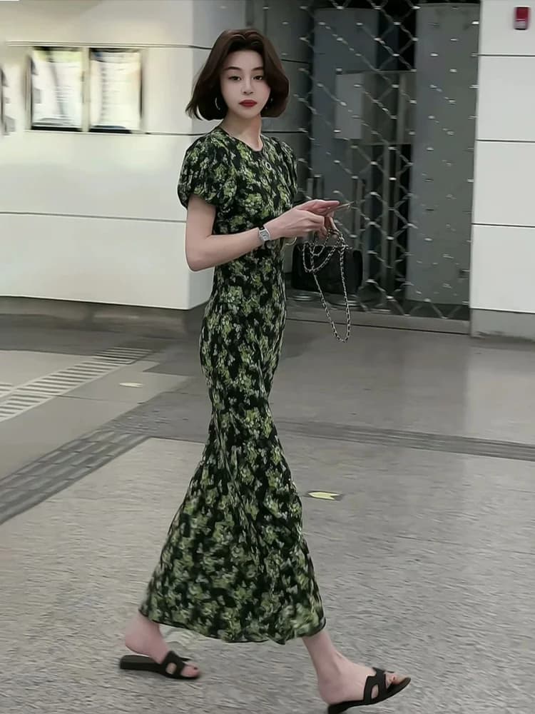 Abito Lungo Floreale da Donna Primavera 2026 Casual a Vita Alta con Gonna a Trapezio in Tessuto Morbido a Maniche Corte e Collo Tondo Pezzo Unico