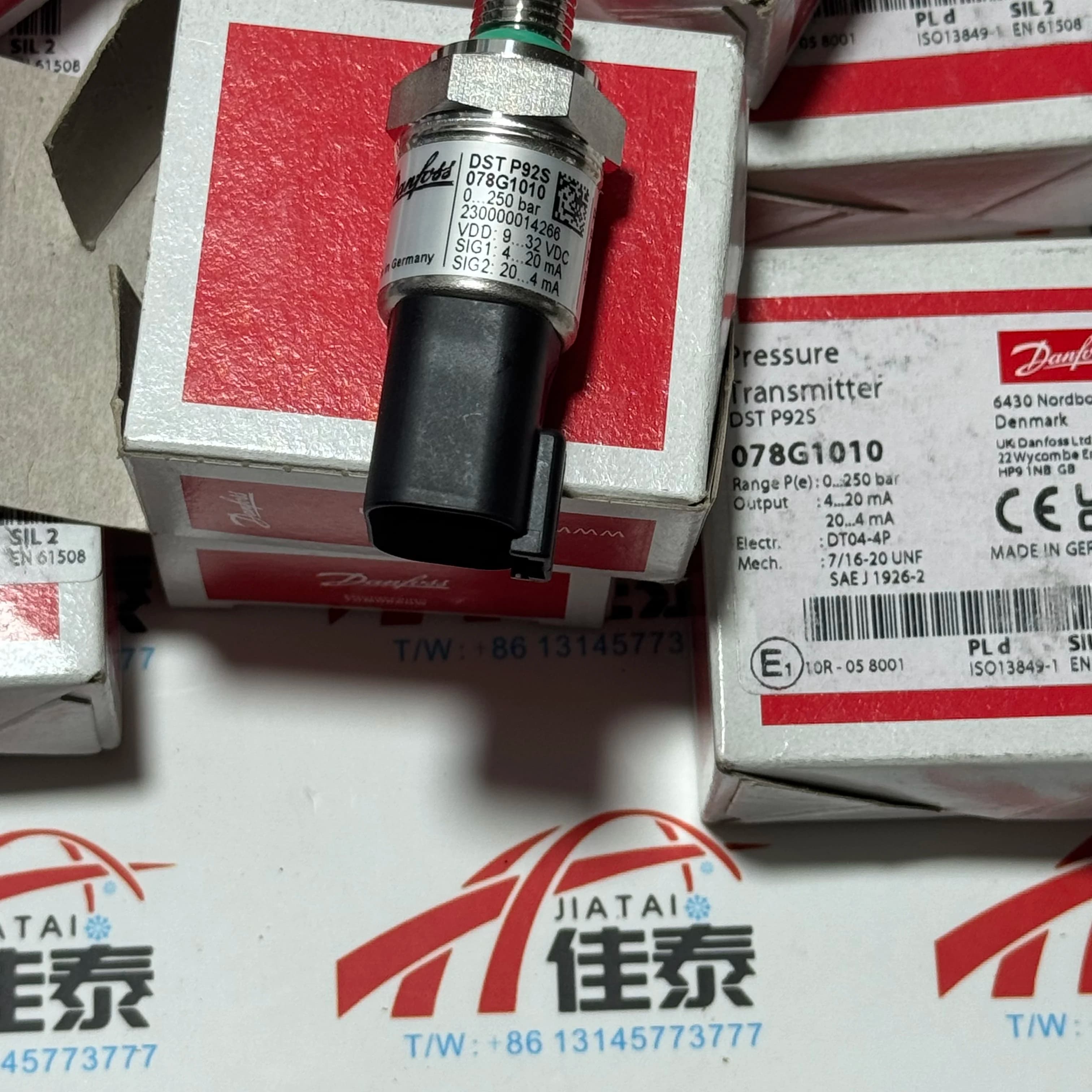 078G1010 DST P92S Pressure Transmitter NEW Condition Industrial Automation Control Equipment