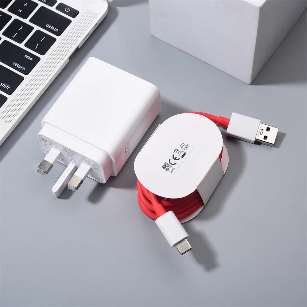 Adattatore di ricarica da parete Fast Power Supervooc da 100 W Max UK per Oneplus 1+ 13 13R 12 10 Nord CE4 Lite N20 N200 8T 1M Cavo USB tipo C