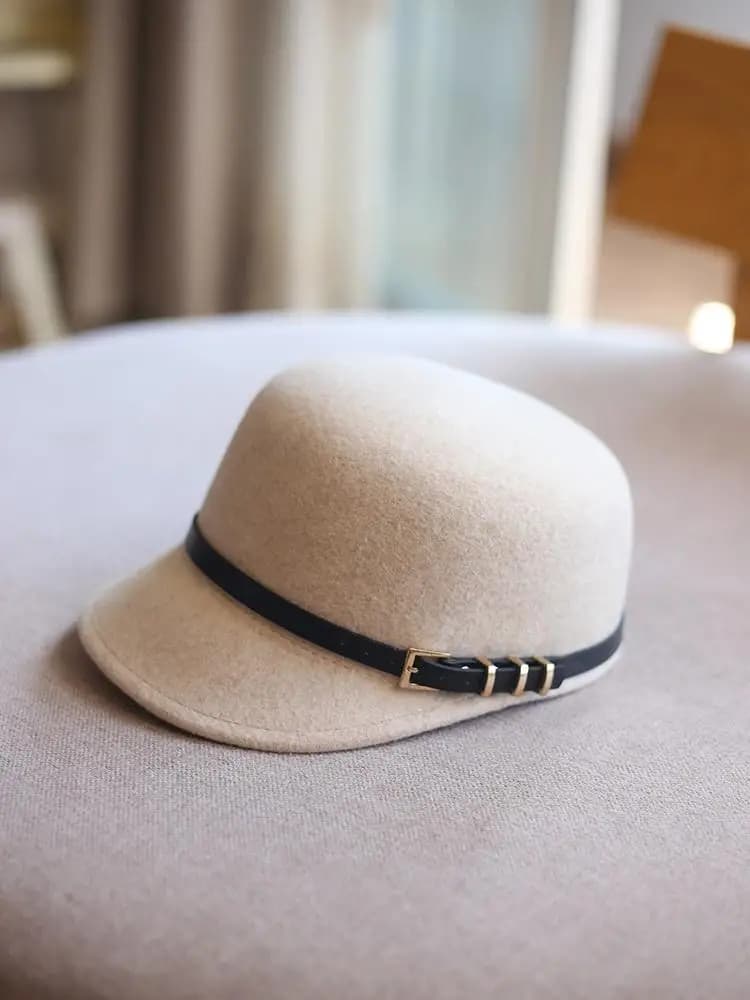 Autumn and Winter Wool Equestrian Hat, Women's Woolen Felt Hat, Belt, Top Hat, British Fashion Cap, Traveling Shows A Small Face
