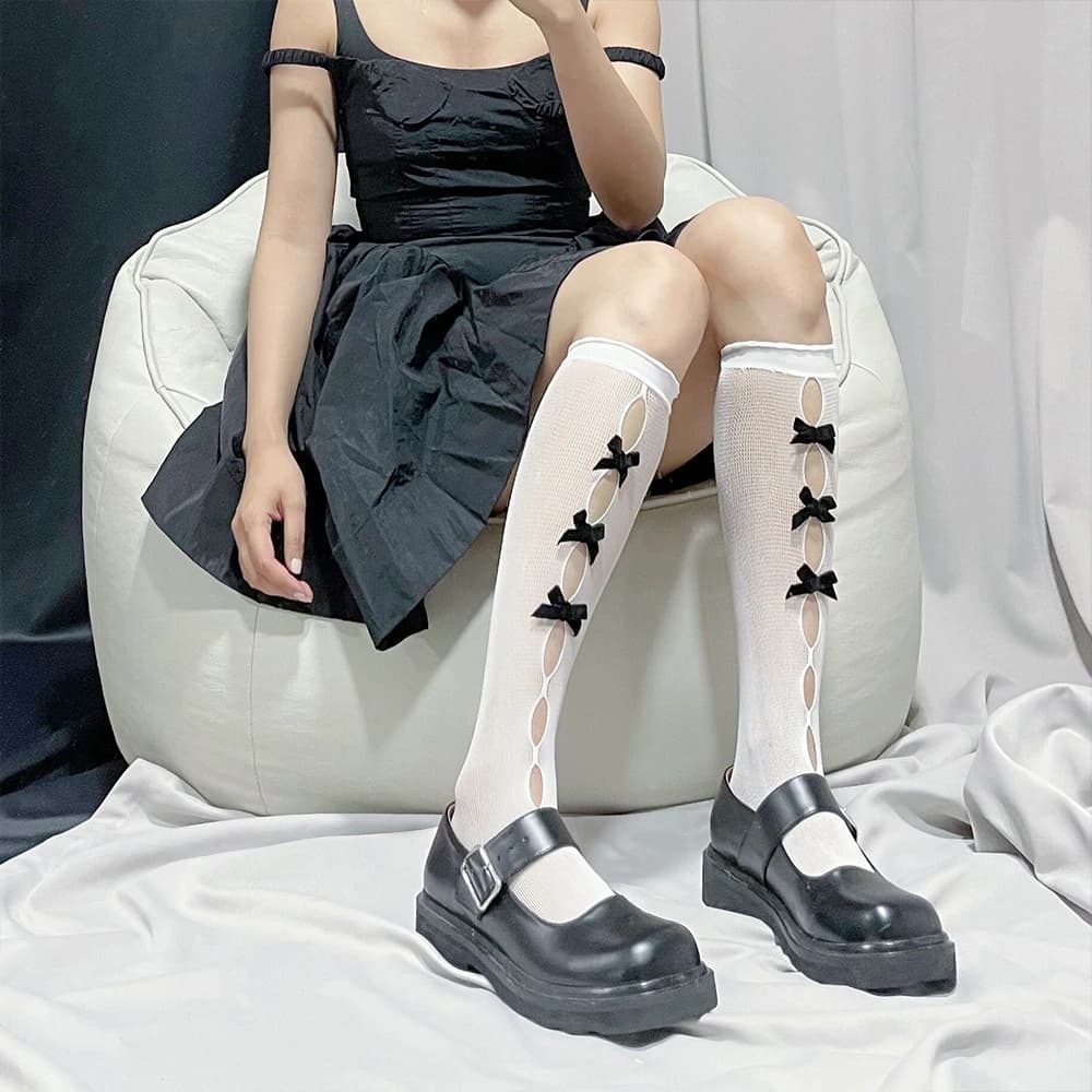 Calze a rete giapponesi alla moda in pizzo con fiocco, lunghezza al ginocchio, stile Sweet Lolita, sottili e traforate