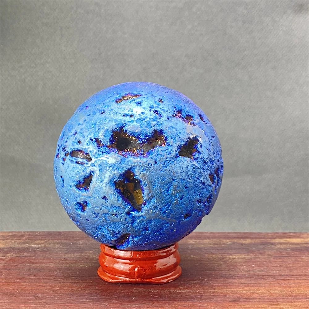 Strumento per massaggio chakra naturale con sfera di cristallo di agata arcobaleno elettrolitico Decorazione domestica con base per rilassarsi.