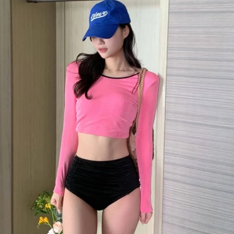 Bikini sexy a due pezzi 2026 Costumi da bagno da donna a vita alta Costume da bagno a maniche lunghe Rosa Crop Top Costumi da bagno Coreano Beach Wear Piscina