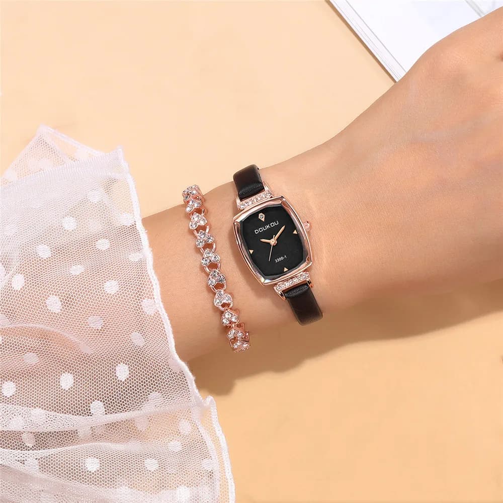 Fashionable Leather Women's Watch, PU Leather Slim Quartz Watch