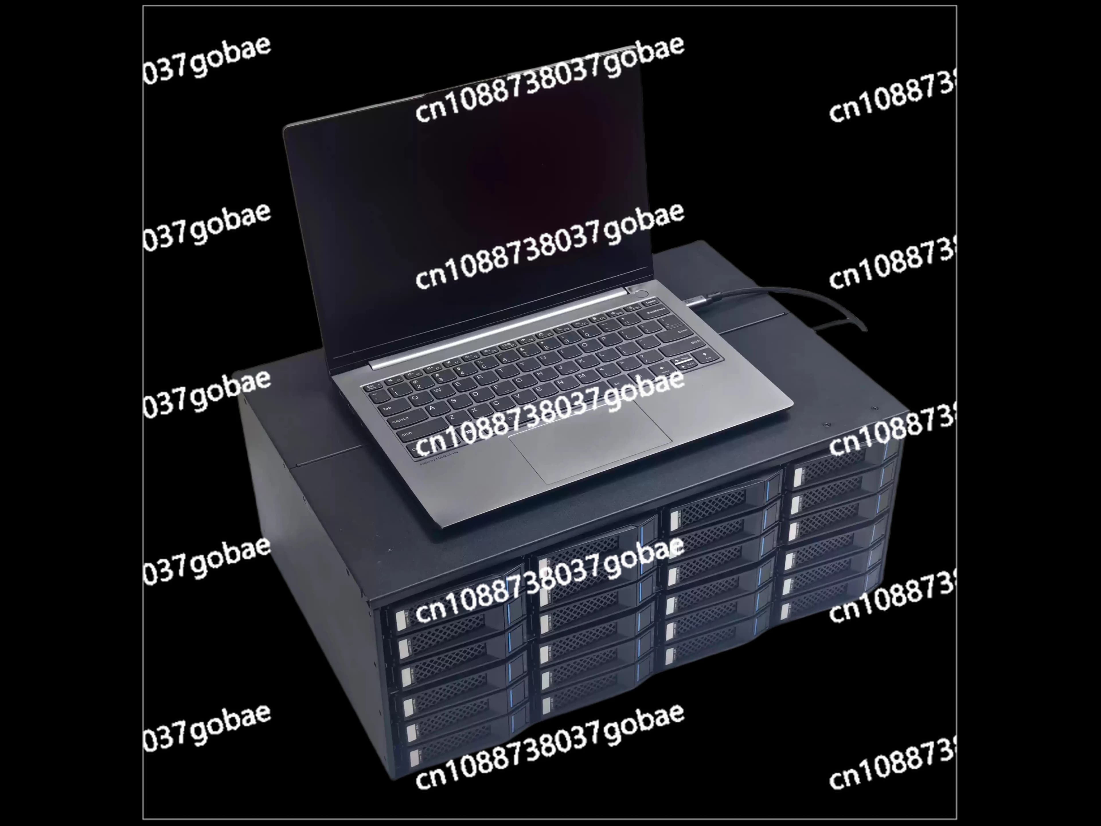 USB4 interface M424 24-bit 12G high-speed storage expansion cabinet NAS built-in power supply