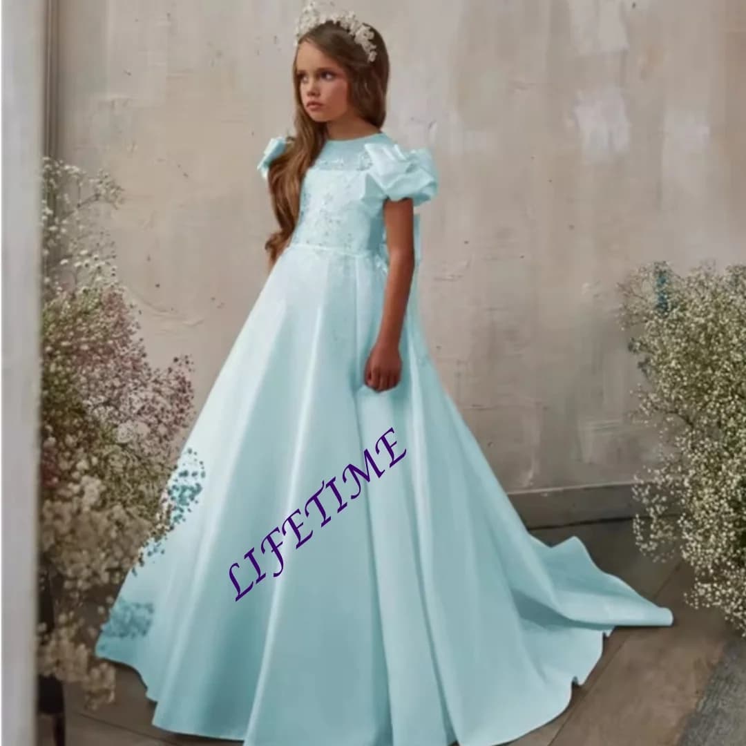 Abito da damigella in raso personalizzato bianco con applicazioni in pizzo per matrimonio, collo a balcone, per bambina, principessa gonfia, per feste serali, Prima Comunione, ballo
