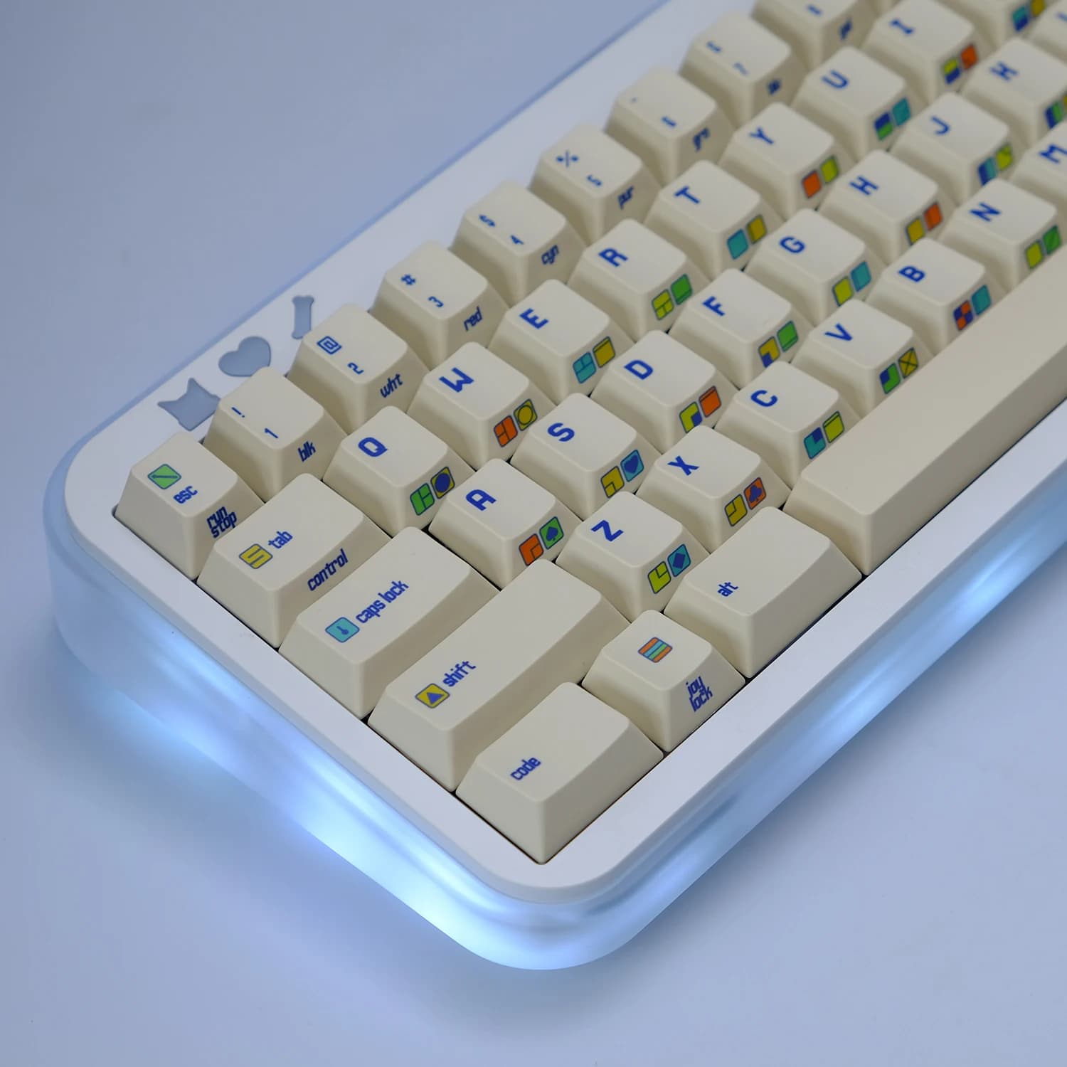 KBDiy 139 tasti C64R2 Copritasti PBT Personalizzato Cherry Profilo Keycap per tastiera meccanica Gamer Interruttori MX Tasti ISO Caps per GMK67
