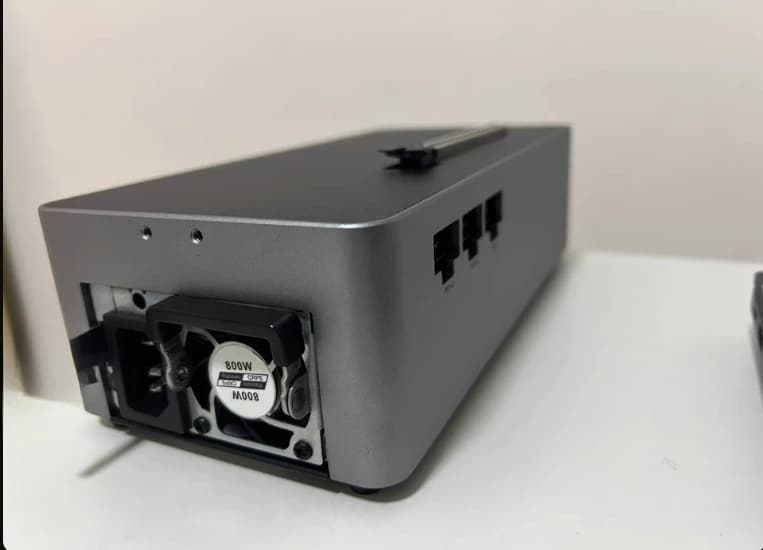 Graphics Card Docking Station for OCulink USB4 Interface Reverse Power Supply 100W, Built-in 800W Power Supply AG02