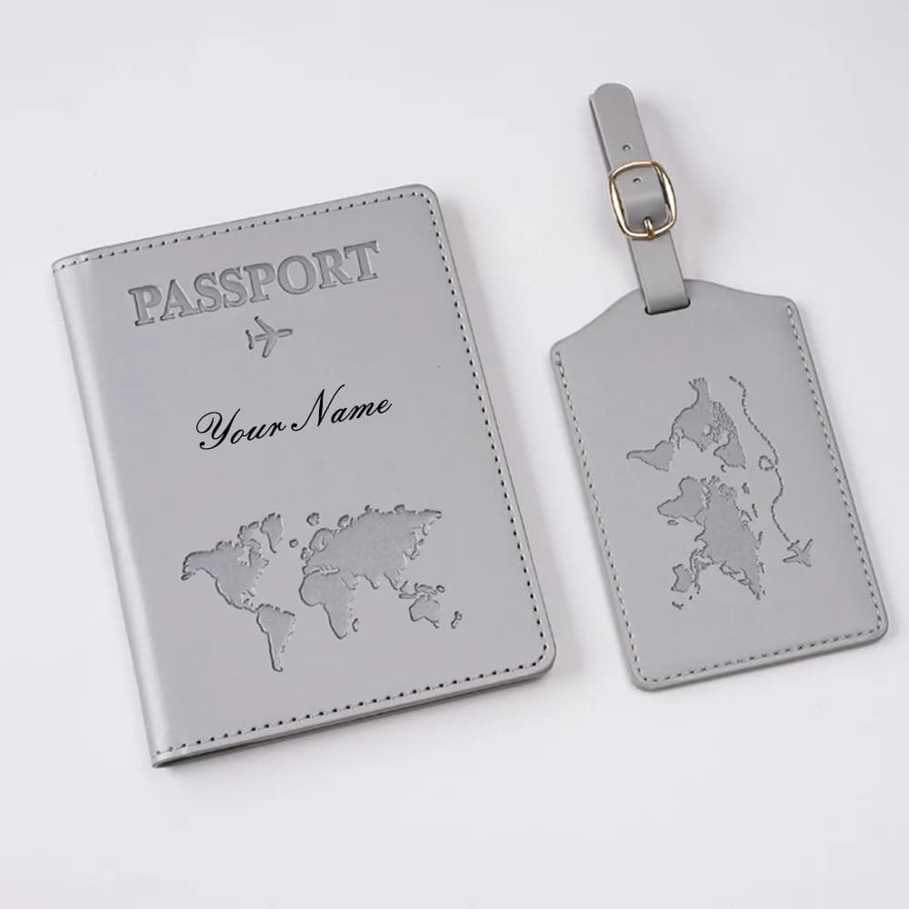 Set Copri Passaporto e Etichetta Bagaglio in Pelle PU Rosa Mappa del Mondo Regalo Matrimonio Luna di Miele