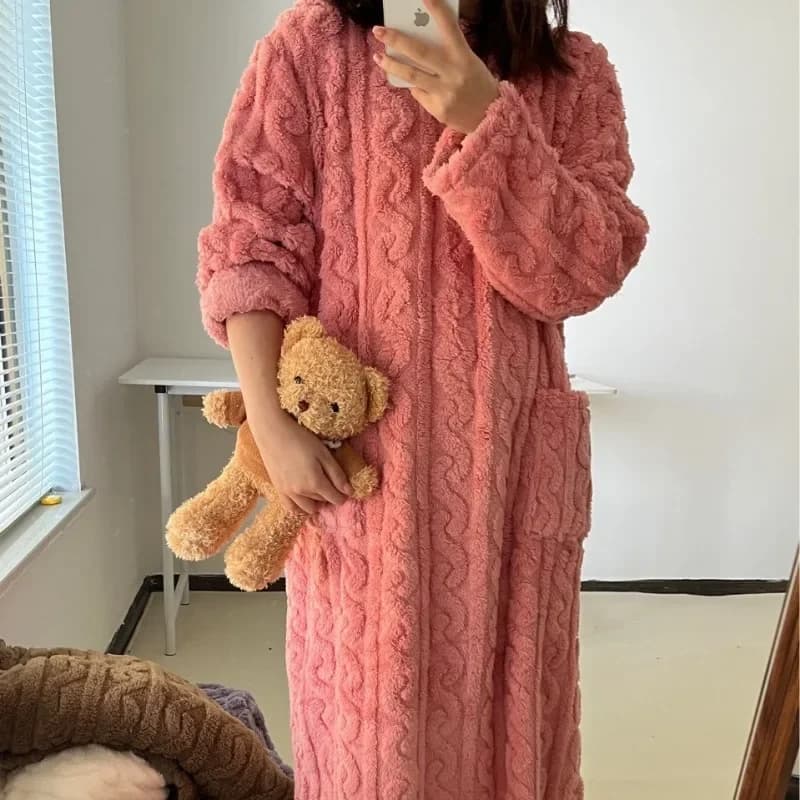 Hot bathrobe thickened by women's pajamas padded in coral velvet winter dress for university students clothes for home strong sizes women's striped