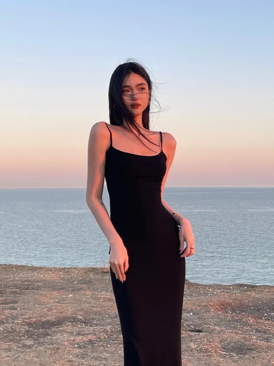 Abito Nero Senza Spalline Aderente da Donna, Gonna Lunga Sexy Modellante Primaverile Estiva, Stile Coreano a Vita Alta, Tinta Unita