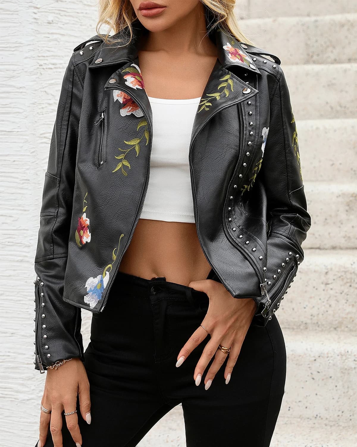 Giacca da donna in ecopelle con borchie ricamate Giacca da moto punk Cappotto floreale