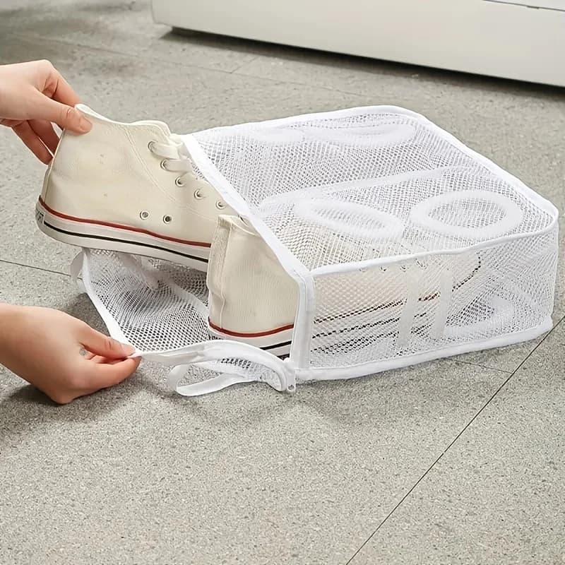 1 piece of reusable mesh 1 piece of bag for washing of portable shoes - Travel bag with zipper - Keep shoes and underwear clean and fresh
