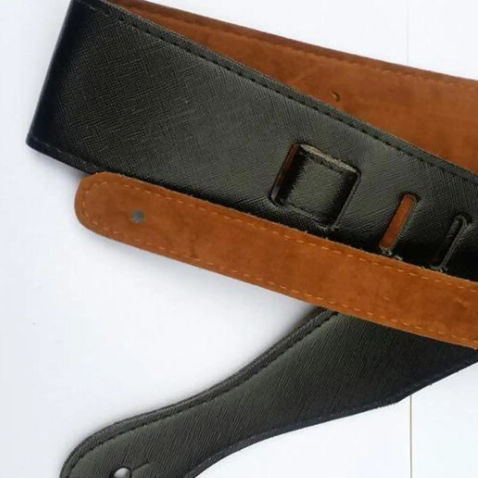 Cinghie per Chitarra in Morbida Pelle Scamosciata Larghe 6,5 cm, Regolabili con Porta Plettri, per Chitarra Elettrica, Basso e Acustica - Kit Accessori