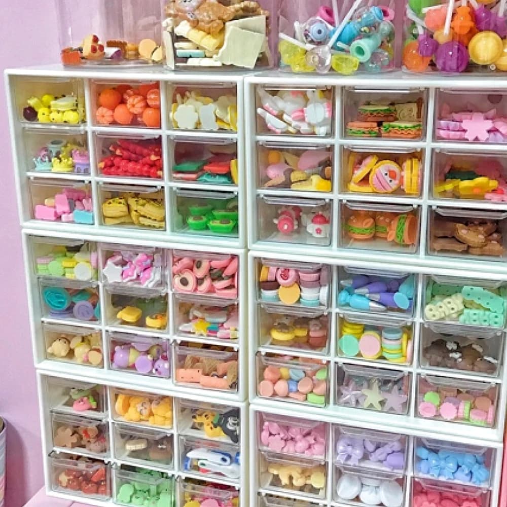 Scatola portaoggetti in plastica a più scomparti per gioielli, accessori per capelli, scrunchie, braccialetti, orecchini, anelli.